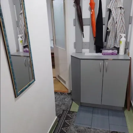 Stan Mejtas Apartman *